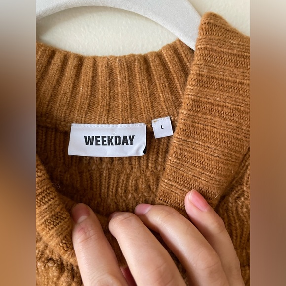 Chunky knit Cropped Jumper - Picture 3 of 8